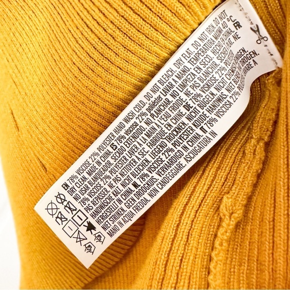 Forever 21 Ribbed Mock Neck Sleeveless Sweater Knit Mini Dress Sz Medium Mustard - Picture 4 of 4